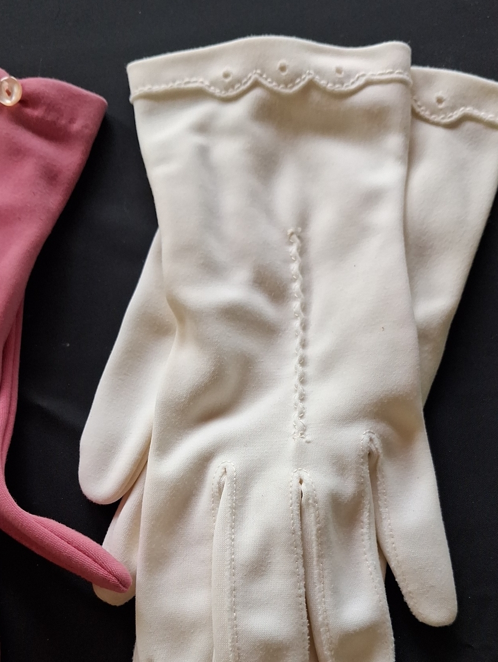 Vintage Ladies Classic Pink and Cream Dress Gloves - 1950s-1960s
